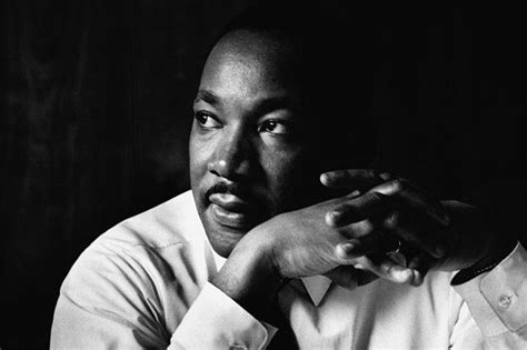 H­â­l­â­ ­Y­a­n­k­ı­l­a­n­ı­y­o­r­ ­O­ ­S­e­s­:­ ­M­a­r­t­i­n­ ­L­u­t­h­e­r­ ­K­i­n­g­­i­n­ ­­B­i­r­ ­H­a­y­a­l­i­m­ ­V­a­r­­ ­İ­s­i­m­l­i­ ­E­f­s­a­n­e­v­î­ ­K­o­n­u­ş­m­a­s­ı­